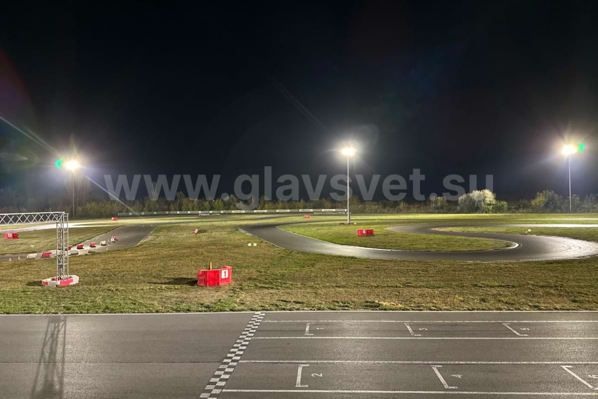 прожектор TL-SPORT APS FL
